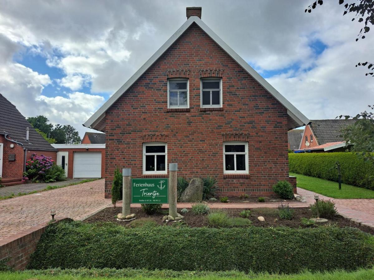 Tolles Ferienhaus In Pilsum - Ferienhaus Trientje - Mit Garten Und Ueberdachter Terrasse Exterior foto